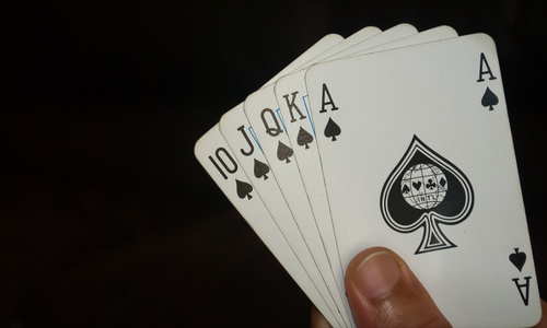 Taruhan Poker Online Senantiasa Menghadirkan Aneka Bentuk Kartu Remi Terlengkap